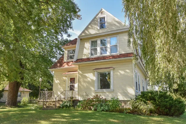 $274,900 | 825 Wisconsin Street, Adell, WI 53001