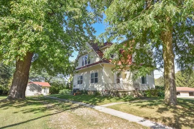 $274,900 | 825 Wisconsin Street, Adell, WI 53001