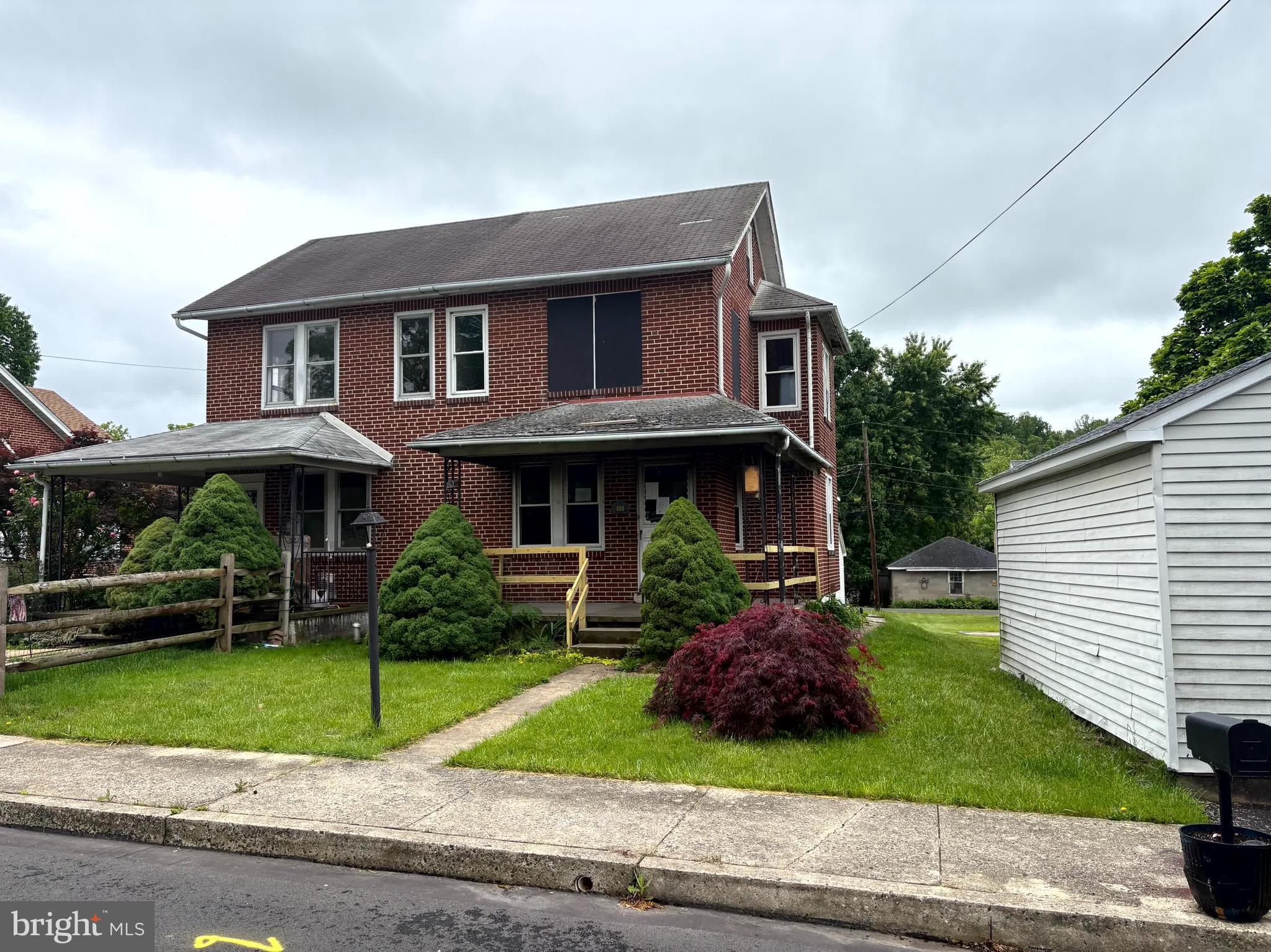 100 Walnut Street Green Lane, PA 18054 - Photo 2 of 33