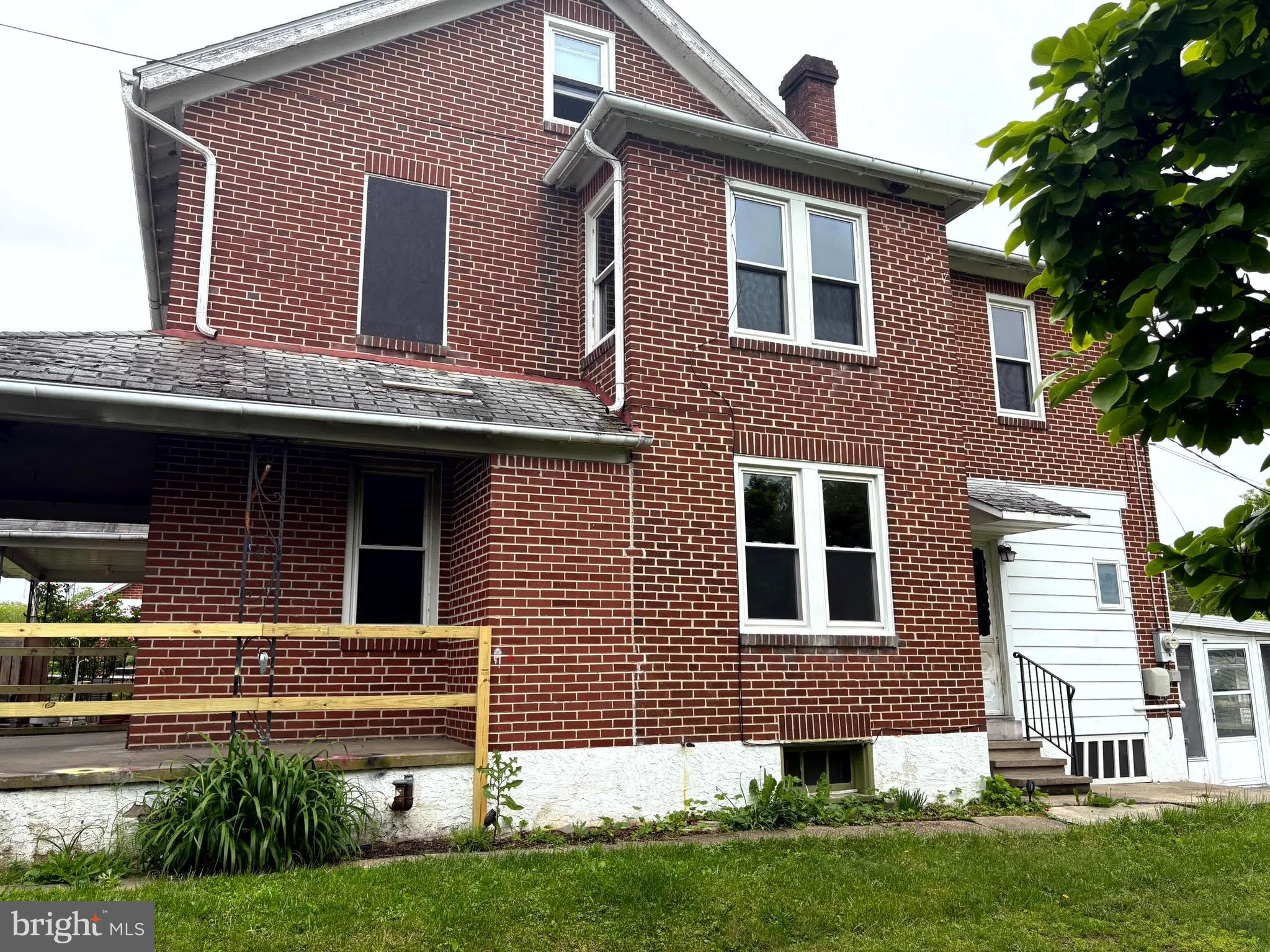 100 Walnut Street Green Lane, PA 18054 - Photo 3 of 33