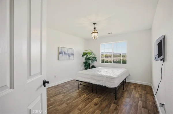 $3,100 | 8325 Beaver Avenue, Phelan, CA 92371