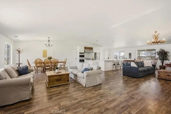 $3,100 | 8325 Beaver Avenue, Phelan, CA 92371