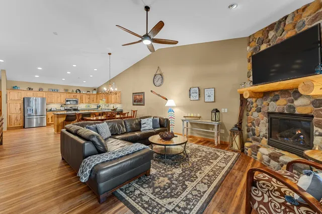 $555,000 | W4231 Vista Mauston Wi 53948, Mauston, WI 53948