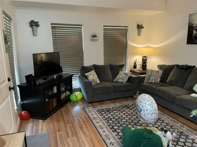 $220,000 | 76 County Road 3540, Cleveland, TX 77327