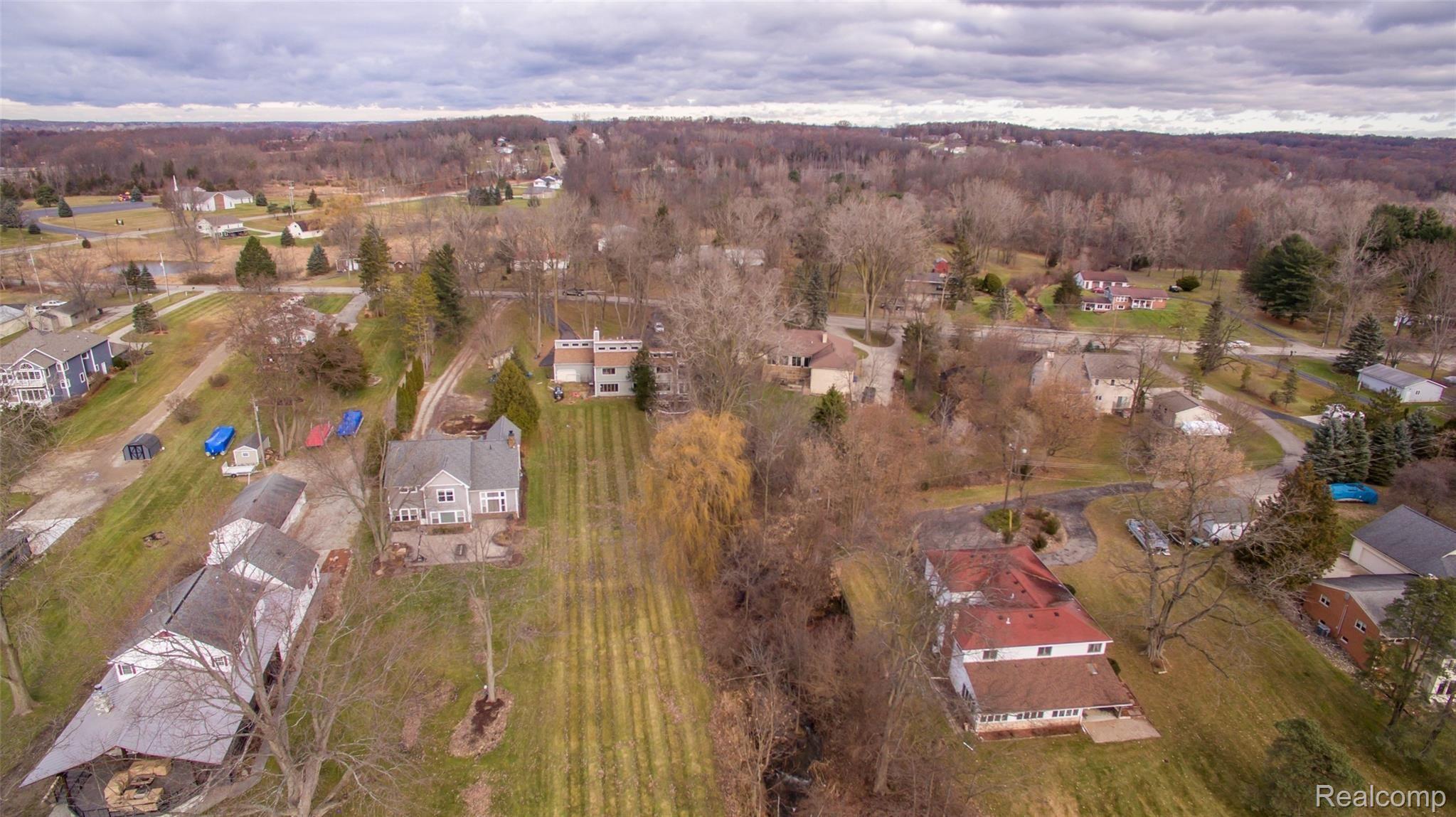 11000 White Lake Road Fenton, MI 48430 - Photo 34 of 40 DJI_0026.jpg