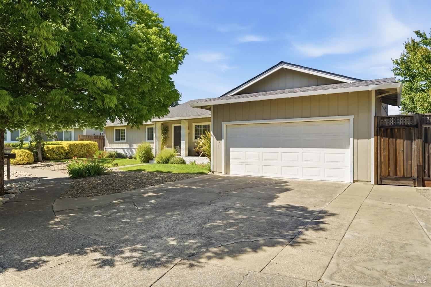 4062 Angeline Court Santa Rosa, CA 95405 - Photo 2 of 39
