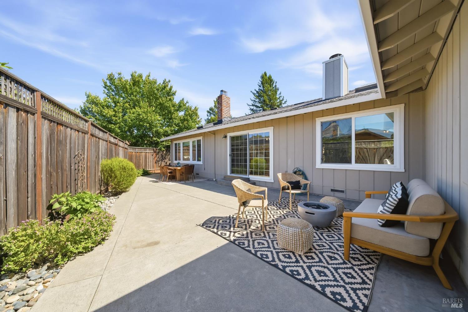 4062 Angeline Court Santa Rosa, CA 95405 - Photo 35 of 39