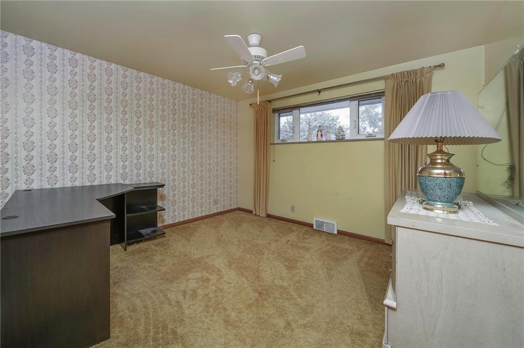 47 Laurel Ridge Road Coraopolis, PA 15108 - Photo 13 of 25 Gallery Image 13