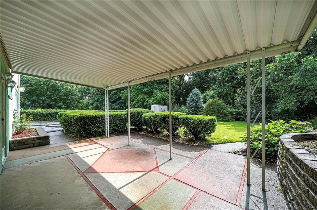 47 Laurel Ridge Road Coraopolis, PA 15108 - Photo 22 of 25 Gallery Image 22
