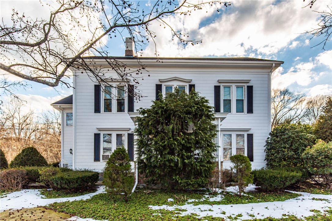 202 Great Road North Smithfield, RI 02896 - Photo 3 of 50