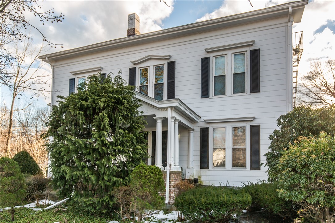 202 Great Road North Smithfield, RI 02896 - Photo 4 of 50