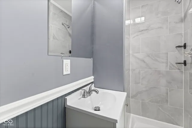 $214,900 | 3615 Dequincy Street, Indianapolis, IN 46218