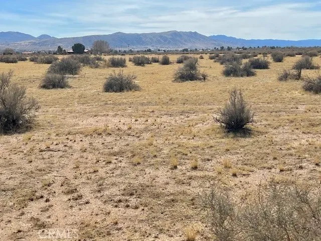 a view of a sky view