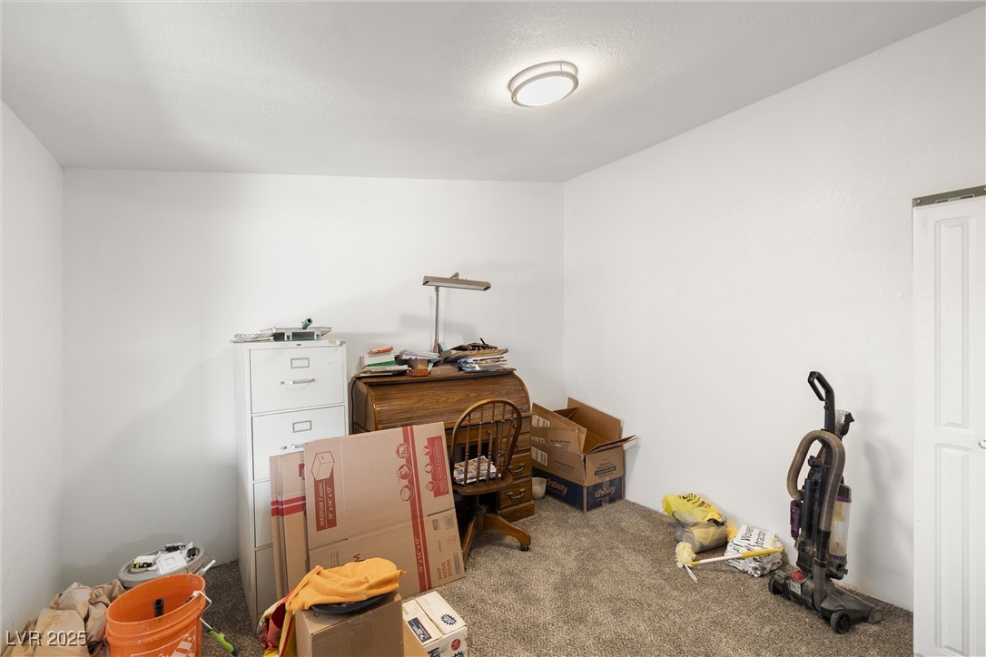 3381 West Simkins Road Pahrump, NV 89060 - Photo 16 of 36 den or great room