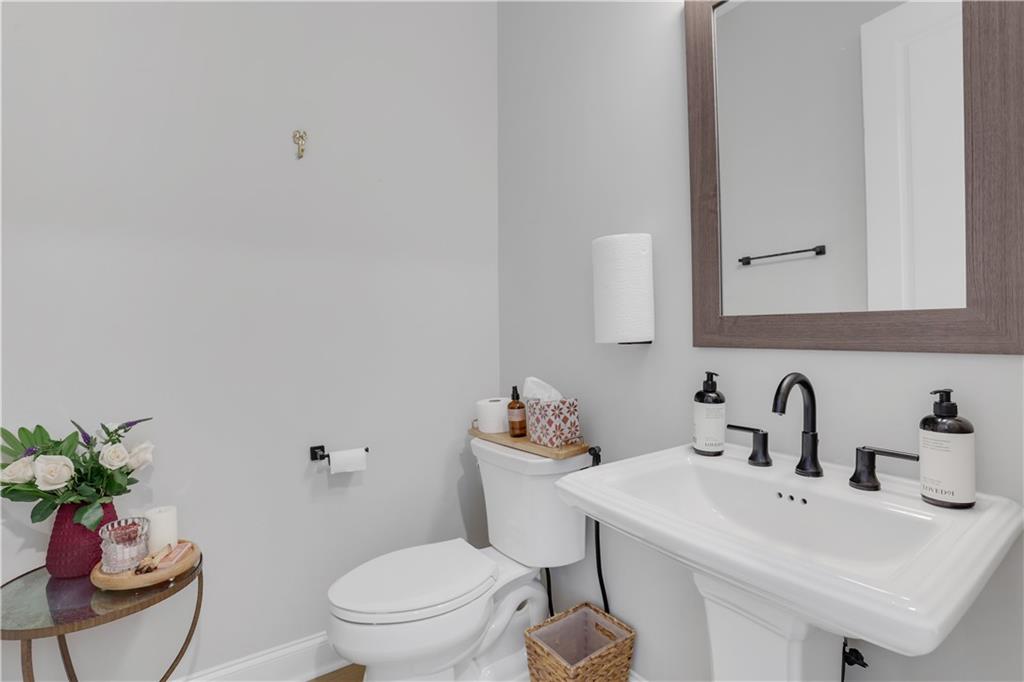 1444 Gilbert Park Suwanee, GA 30024 - Photo 23 of 53