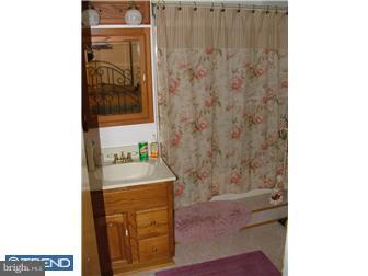 1128 South Beecham Road Williamstown, NJ 08094 - Photo 10 of 12 Bathroom