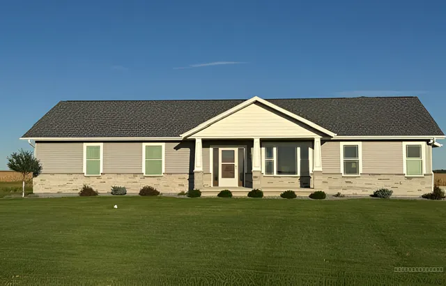 $999,990 | 14750 171st Avenue, Spring Valley, MN 55975