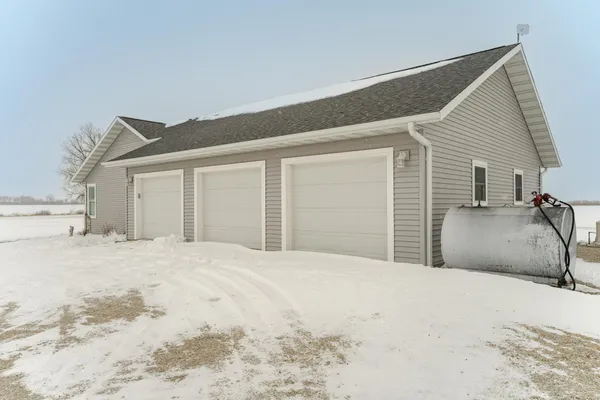 $924,900 | 14750 171st Avenue, Spring Valley, MN 55975