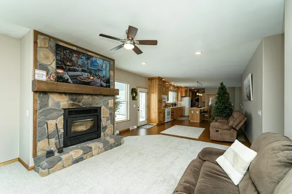$924,900 | 14750 171st Avenue, Spring Valley, MN 55975