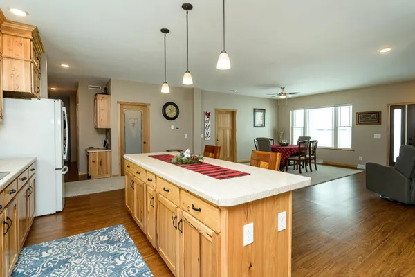 $924,900 | 14750 171st Avenue, Spring Valley, MN 55975