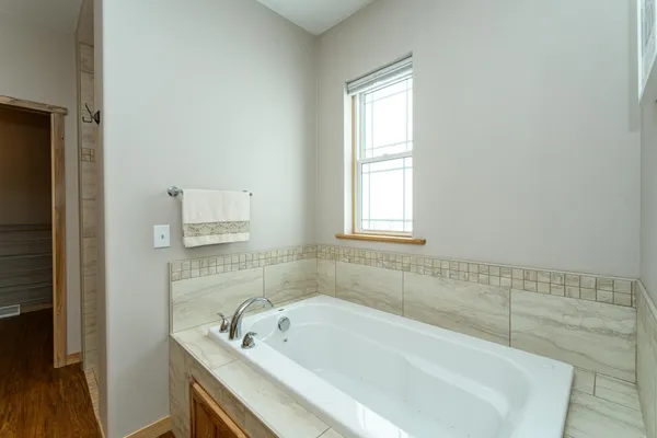 $924,900 | 14750 171st Avenue, Spring Valley, MN 55975