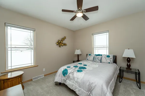 $924,900 | 14750 171st Avenue, Spring Valley, MN 55975