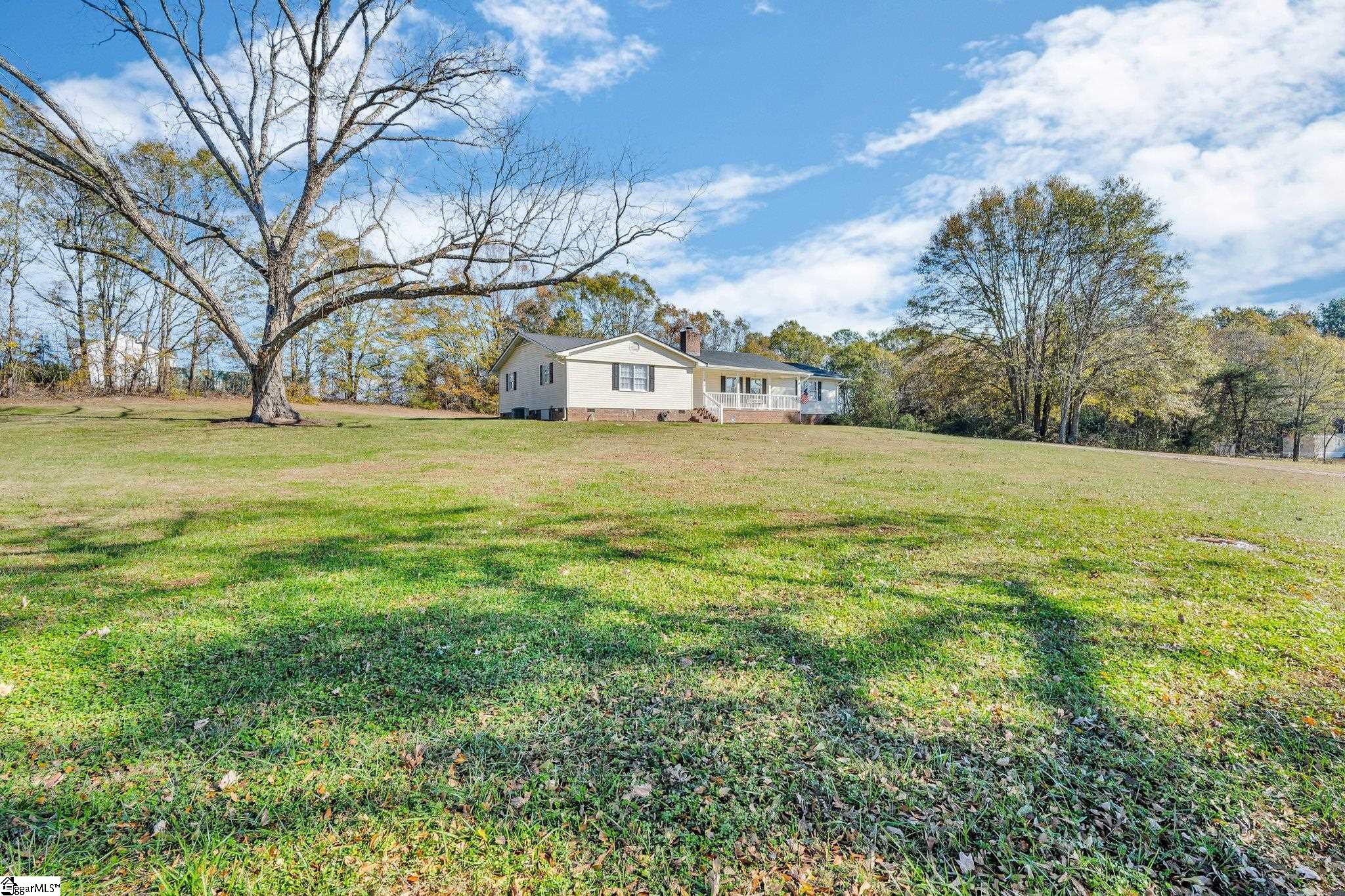 214 Coggins Road Woodruff, SC 29388 - Photo 4 of 34 Gallery Image 4