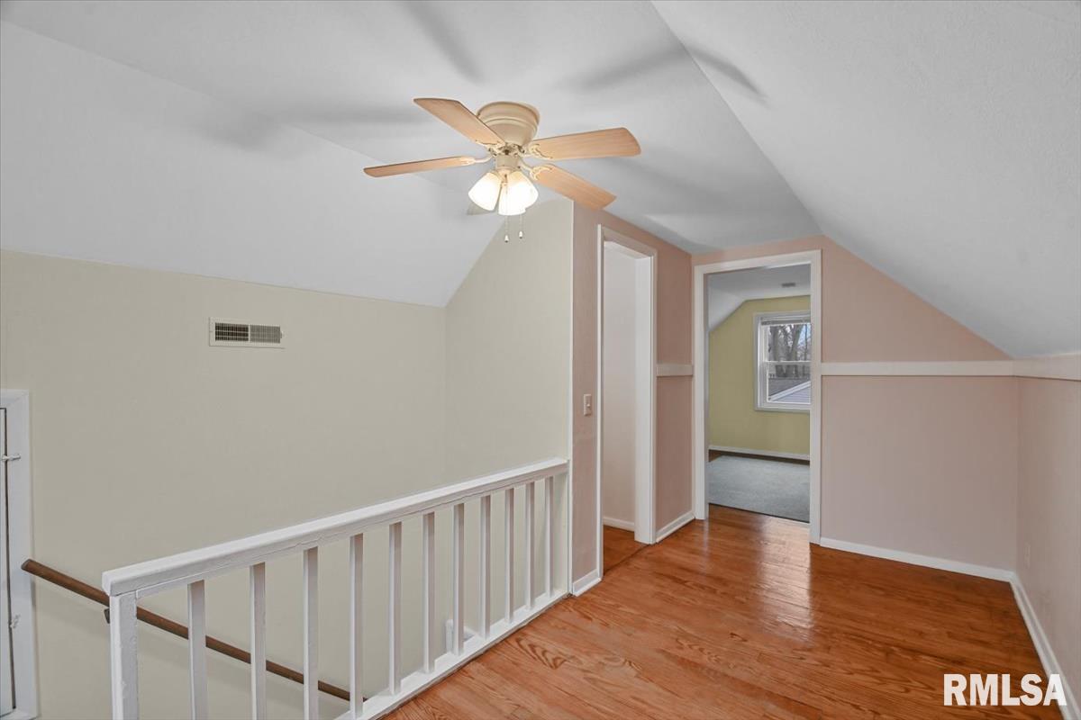 2124 East Hood Street Springfield, IL 62703 - Photo 9 of 18