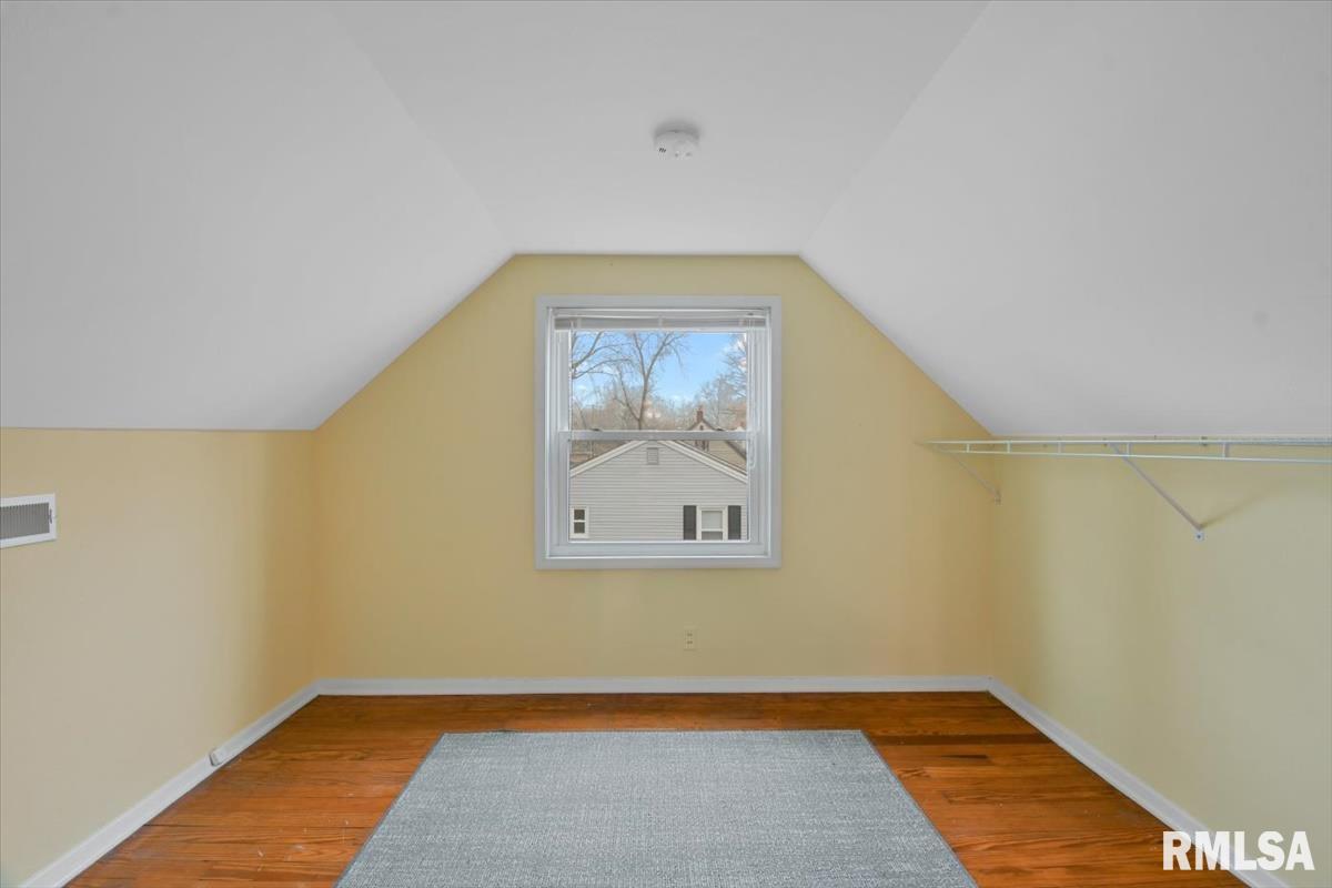 2124 East Hood Street Springfield, IL 62703 - Photo 10 of 18