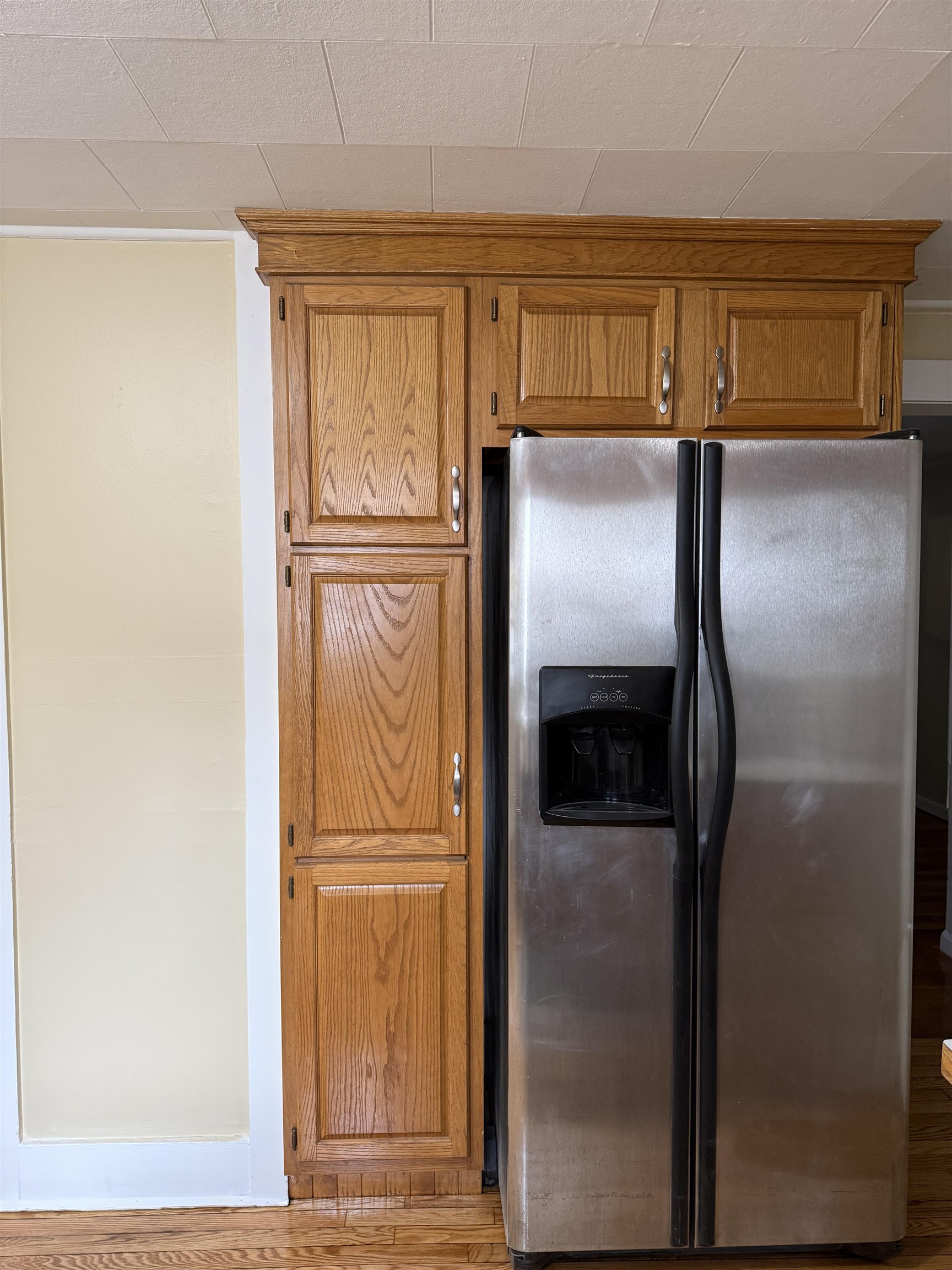 97 Linwood Street Nashua, NH 03060 - Photo 4 of 28