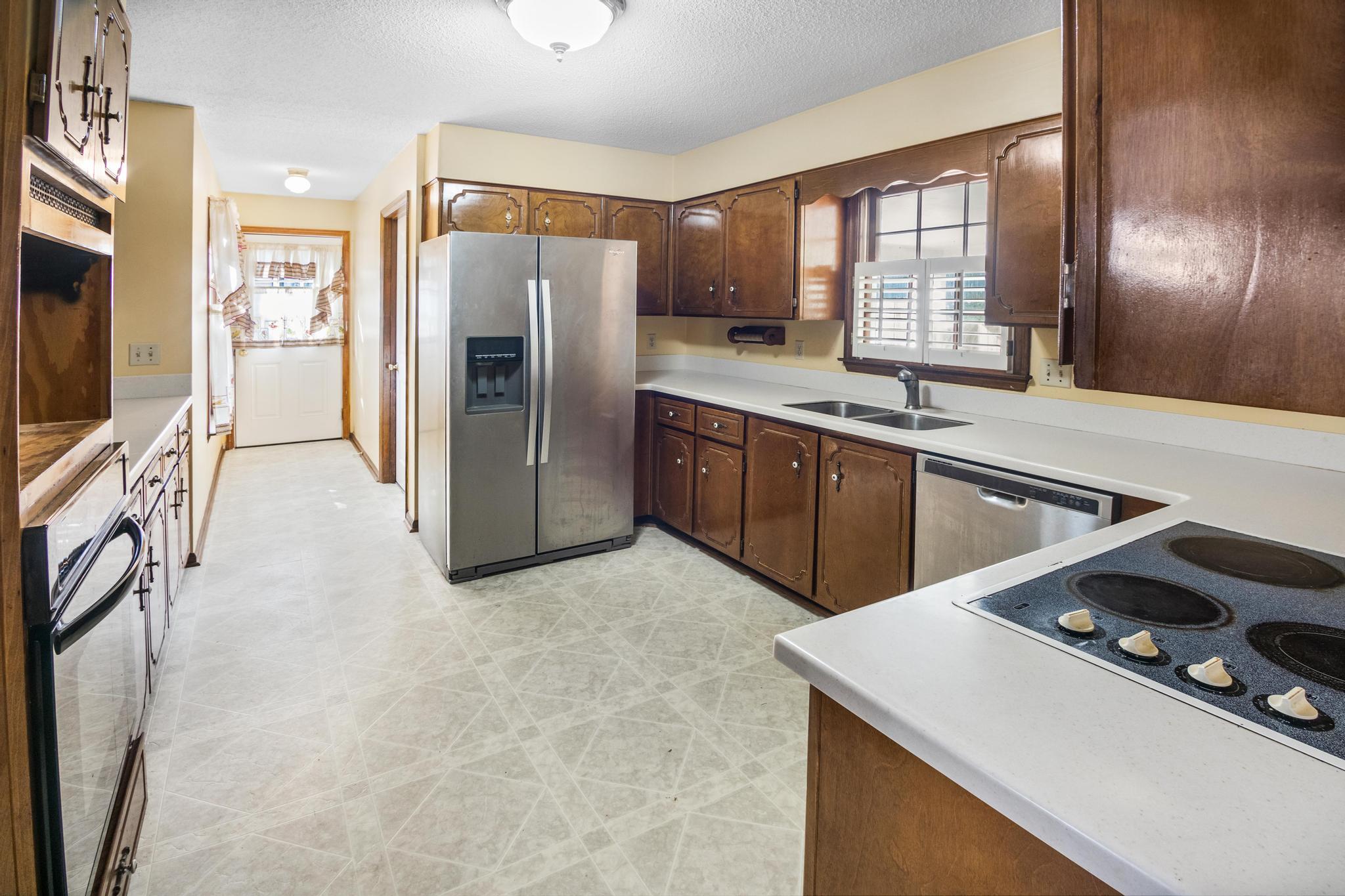 1971 Bolin Road North Augusta, SC 29841 - Photo 4 of 24 Kitchen