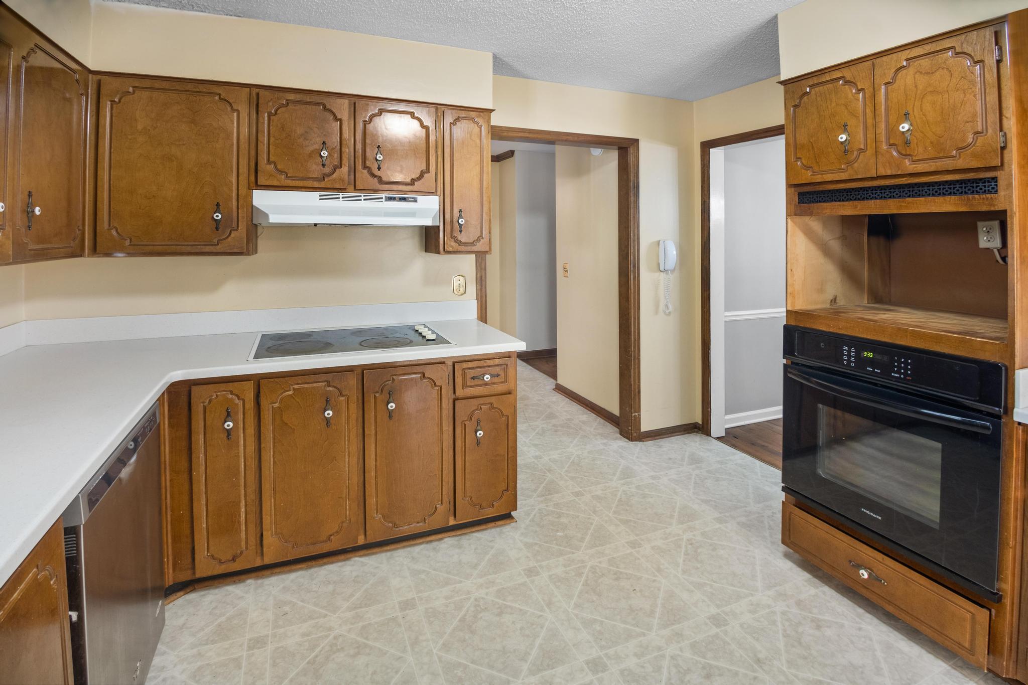 1971 Bolin Road North Augusta, SC 29841 - Photo 5 of 24 Kitchen