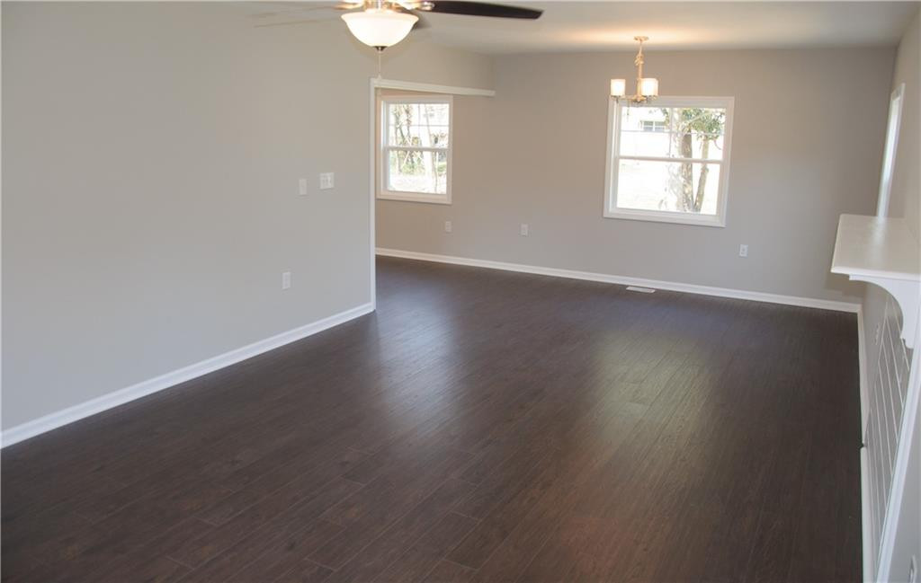 126 Rolling Road Burlington, NC 27217 - Photo 3 of 17 Gallery Image 3
