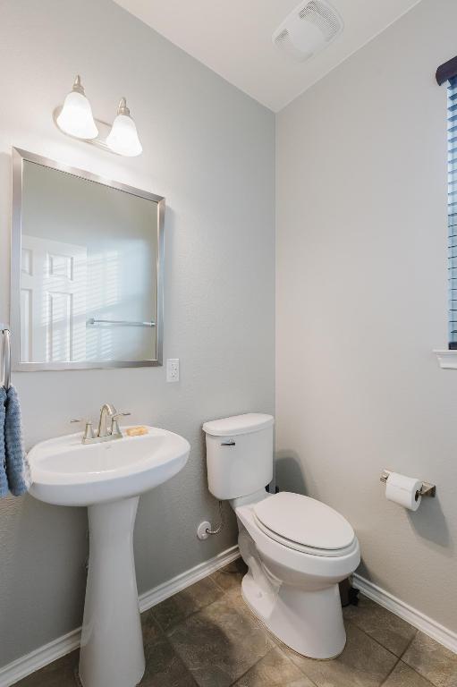1420 Crested Butte Way Georgetown, TX 78626 - Photo 15 of 40 Downstairs Half bathroom