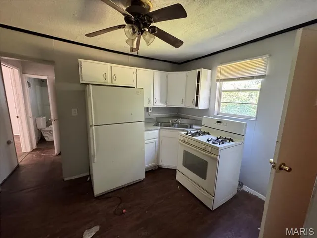 $69,000 | 9611 Balboa Drive, St. Louis, MO 63136