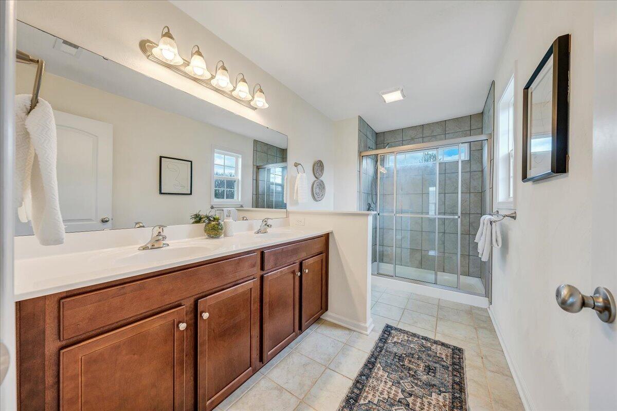 427 Cambridge Ct Road Vinton, VA 24179 - Photo 24 of 46 24-MIB09921