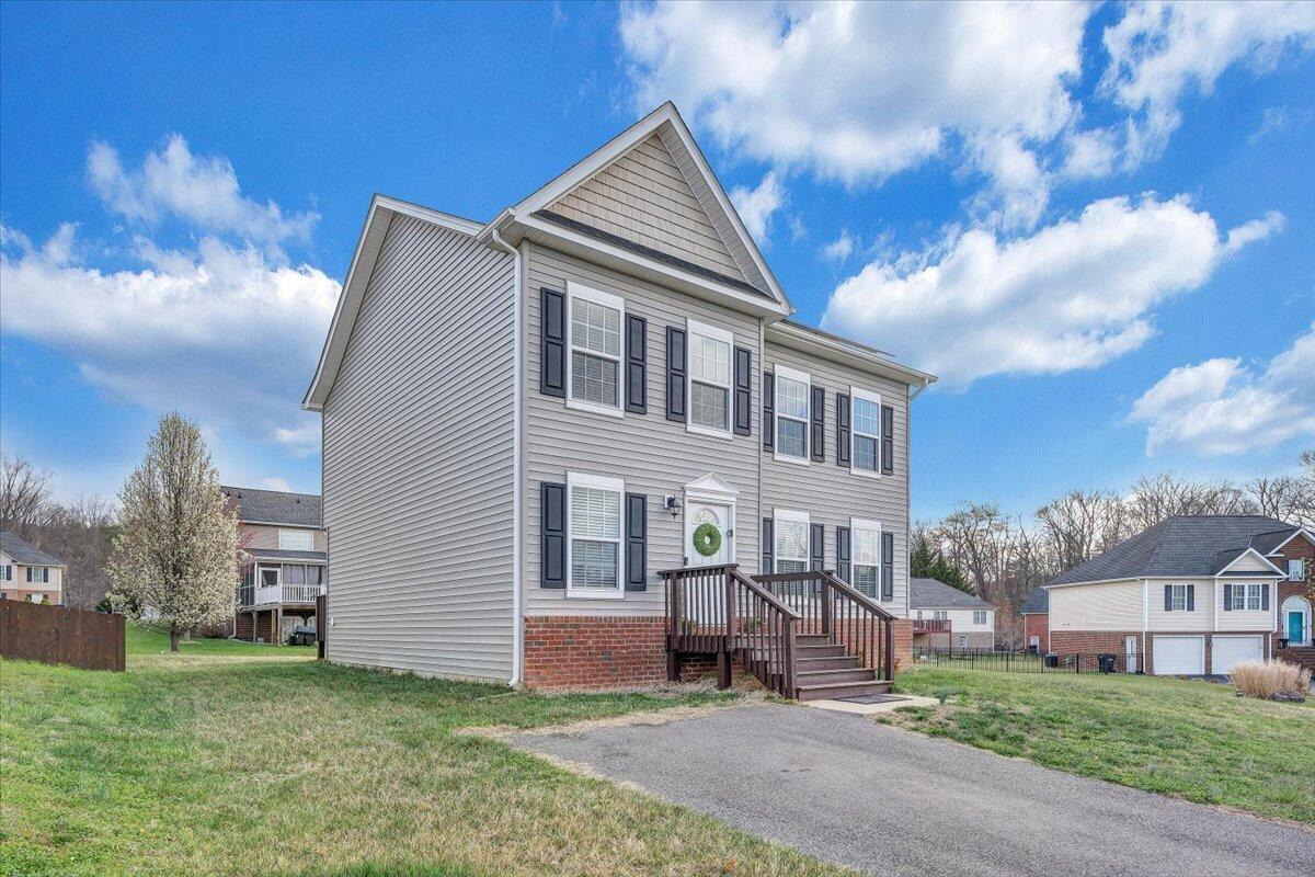 427 Cambridge Ct Road Vinton, VA 24179 - Photo 42 of 46 42-MIB07549