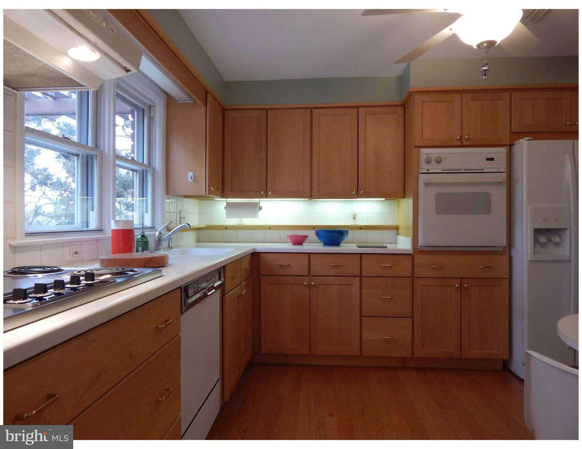 514 Epsom Road Baltimore, MD 21286 - Photo 19 of 30 Kitchen