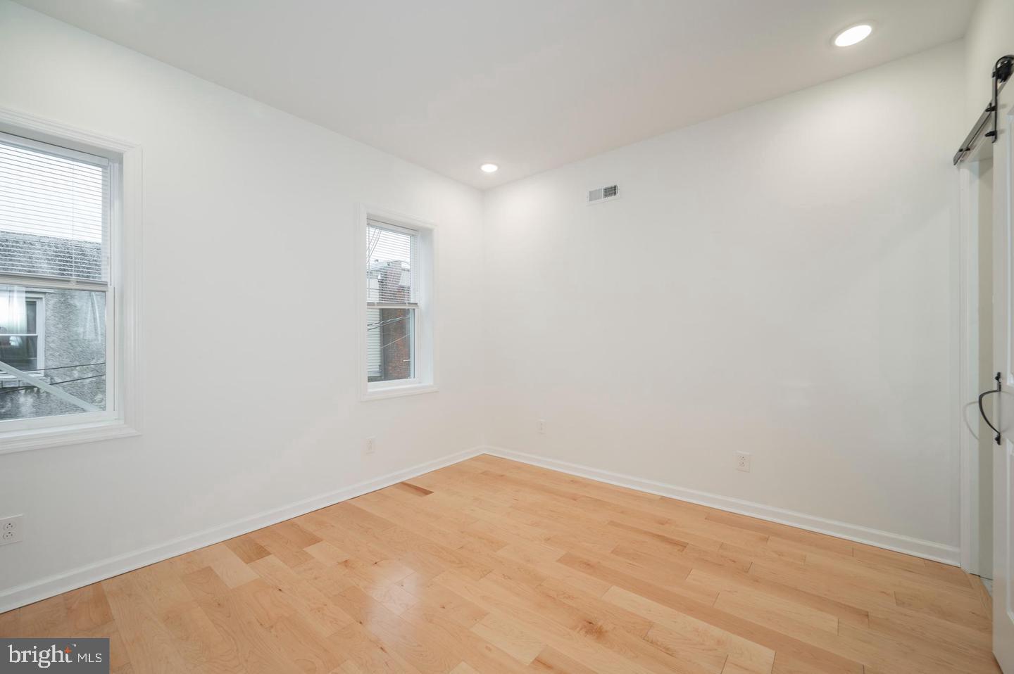 2802 Agate Street Philadelphia, PA 19134 - Photo 12 of 18