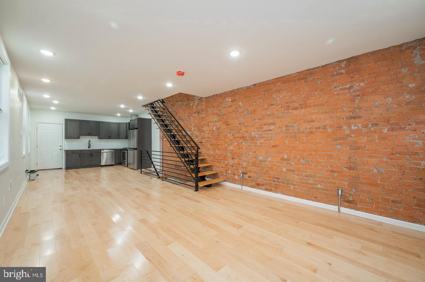 2802 Agate Street Philadelphia, PA 19134 - Photo 3 of 18