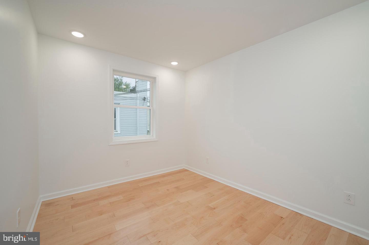 2802 Agate Street Philadelphia, PA 19134 - Photo 8 of 18