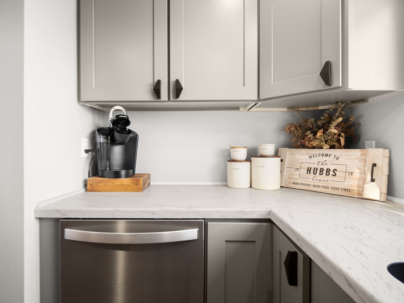 208 South Mulberry Road North Webster, IN 46555 - Photo 11 of 36