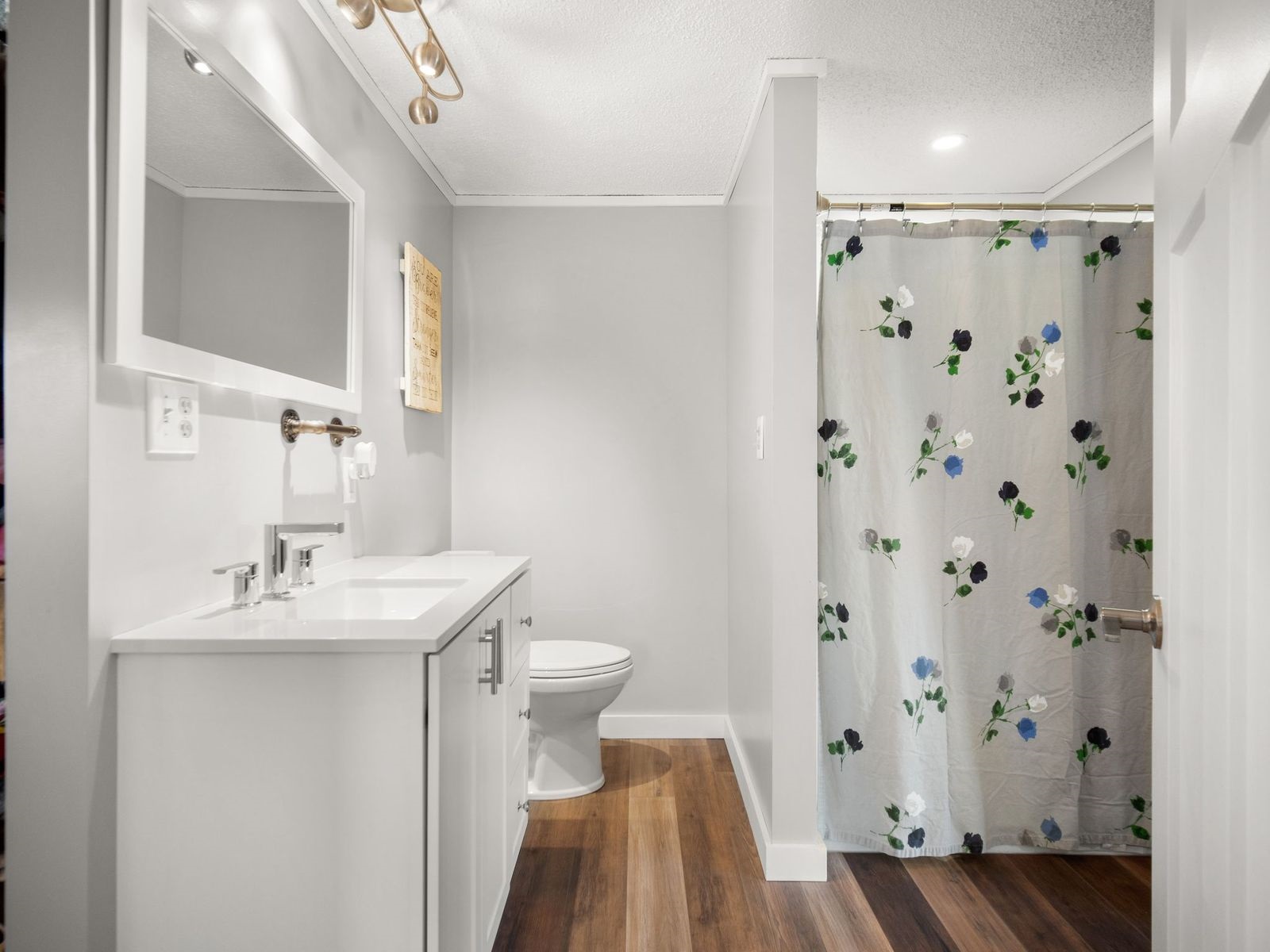 208 South Mulberry Road North Webster, IN 46555 - Photo 16 of 36