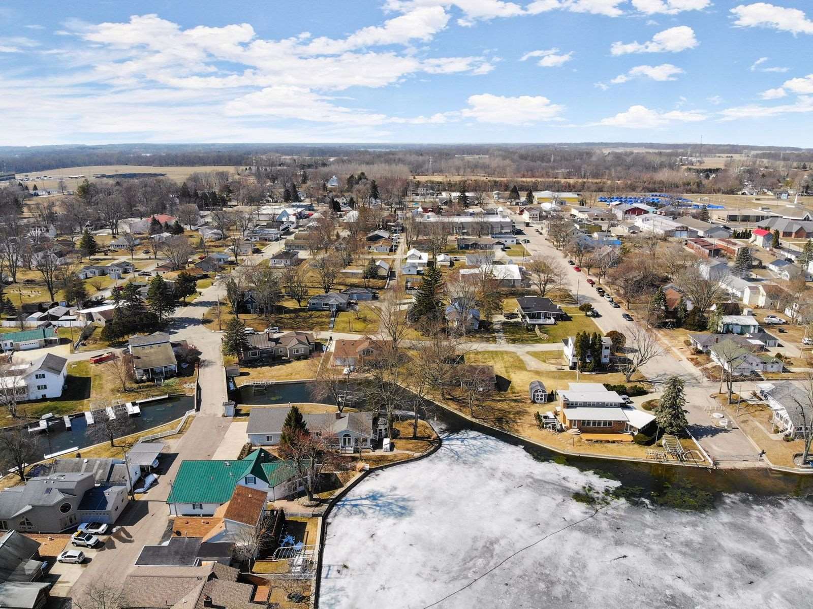 208 South Mulberry Road North Webster, IN 46555 - Photo 34 of 36