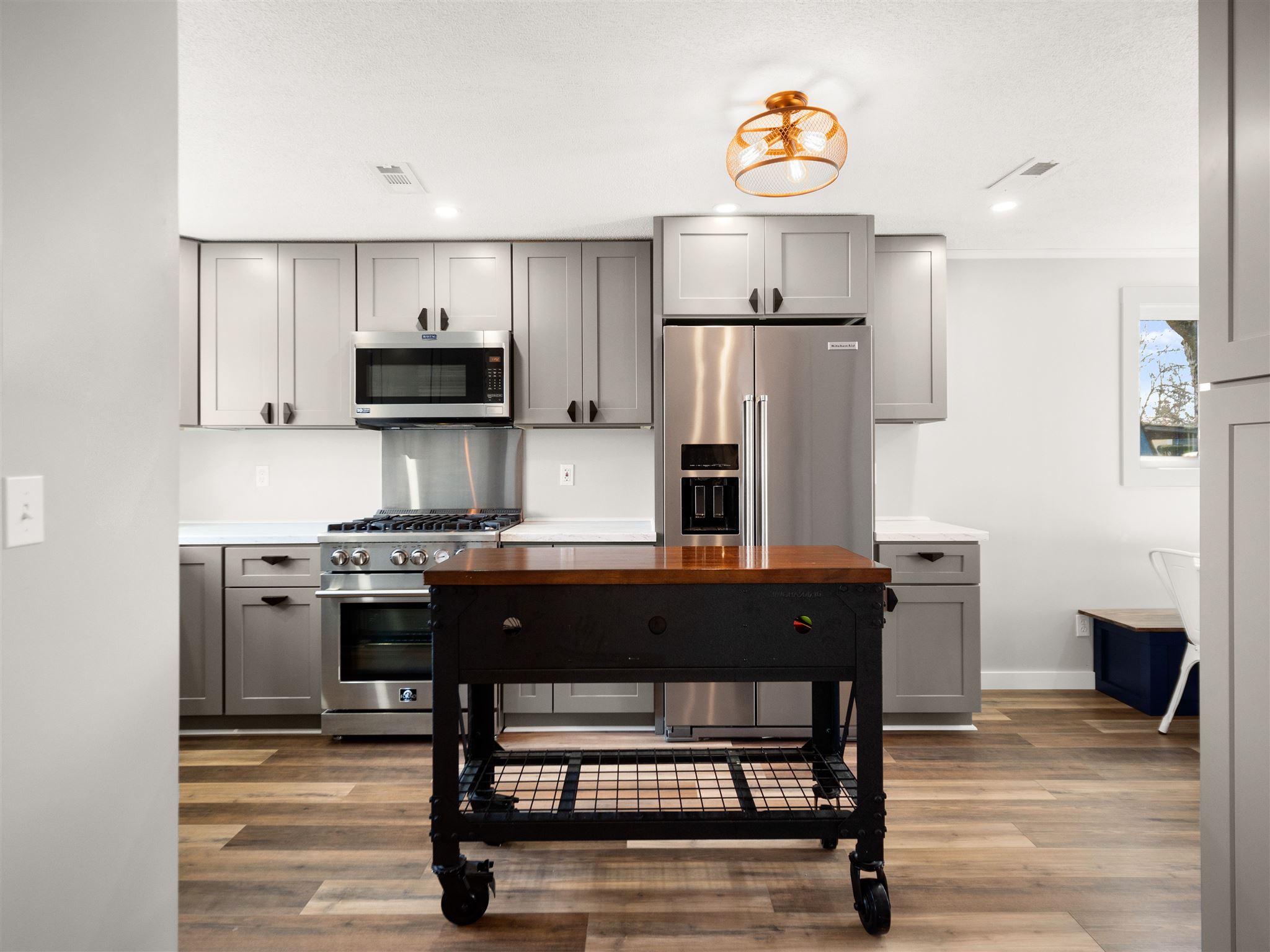 208 South Mulberry Road North Webster, IN 46555 - Photo 8 of 36