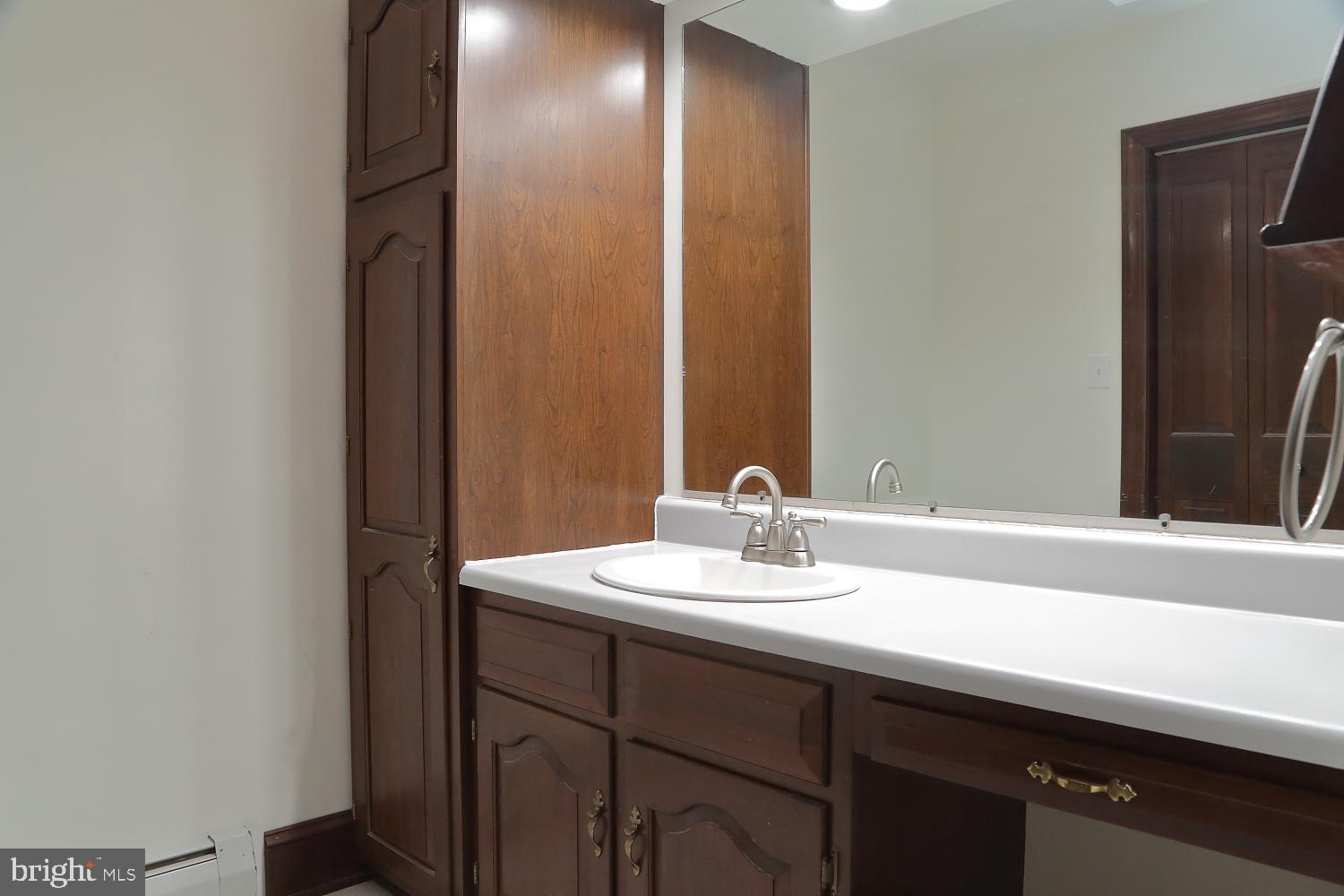 631 Ridgeview Road South Elizabethtown, PA 17022 - Photo 24 of 38 Master Bath