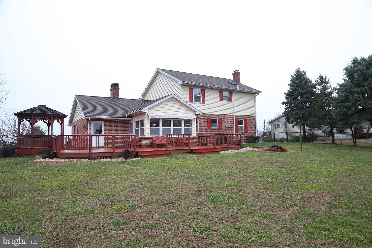631 Ridgeview Road South Elizabethtown, PA 17022 - Photo 36 of 38 Rear