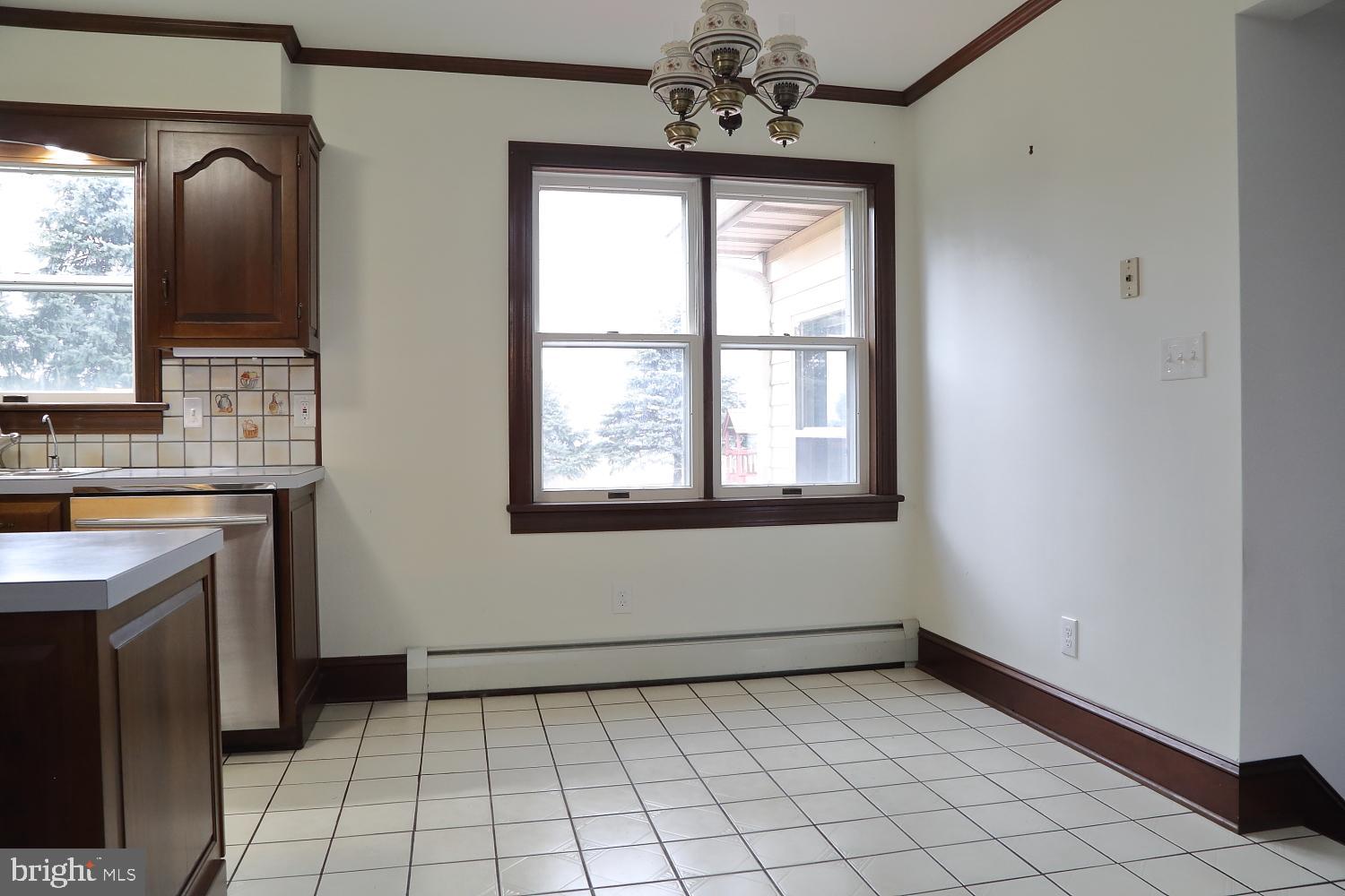 631 Ridgeview Road South Elizabethtown, PA 17022 - Photo 8 of 38 Dining