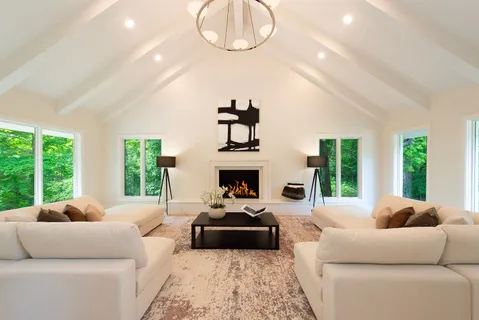$3,750,000 | 1221 Loch Lane, Lake Forest, IL 60045