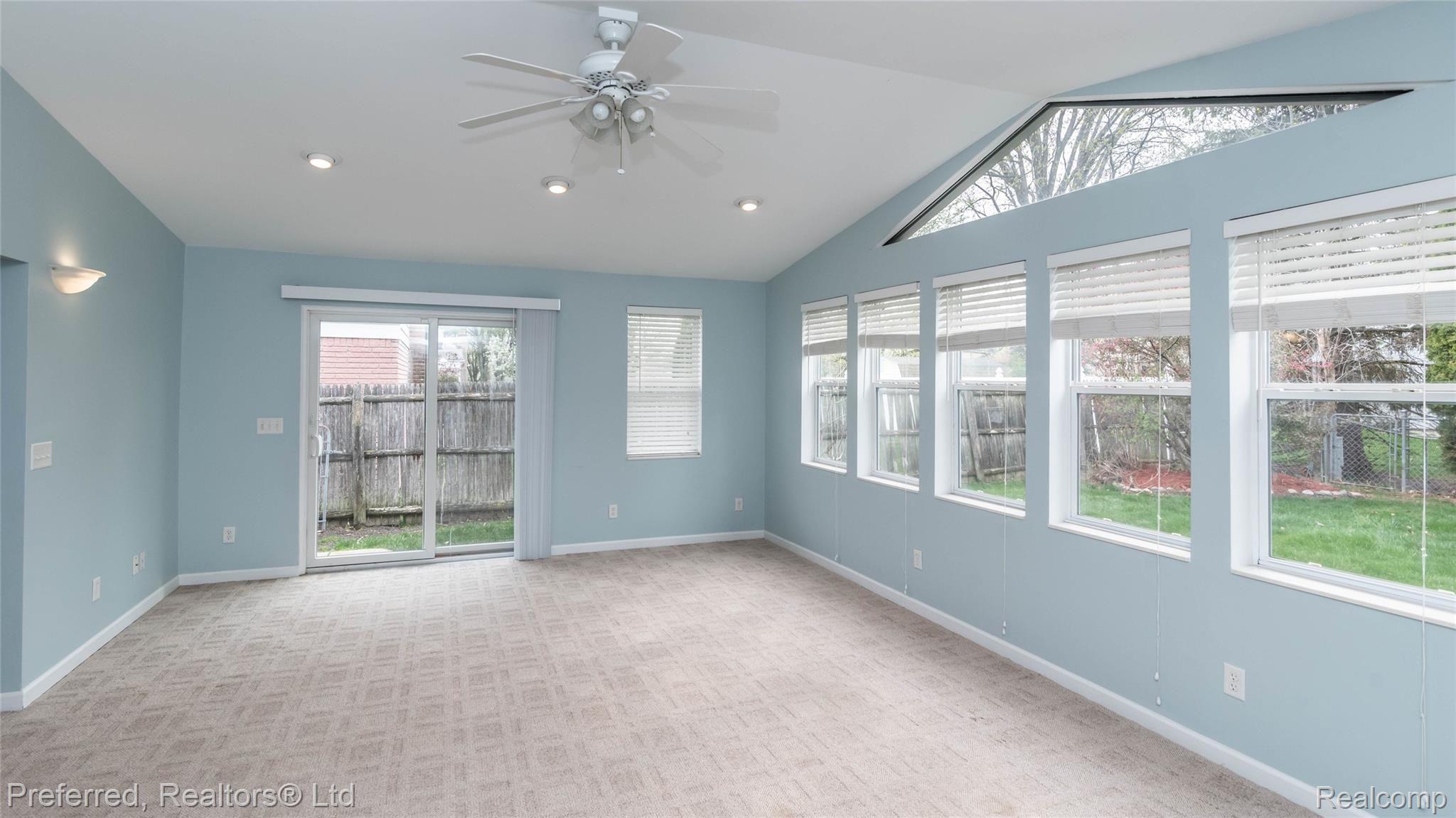 1439 Ranier Street Canton, MI 48187 - Photo 16 of 30 029_19.jpg
